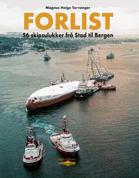 Omslag til boka Forlis av Magnus Helge Torvanger. Bilete av ein båt som ligg på sida i havet, med fleire redningsbåtar rundt.